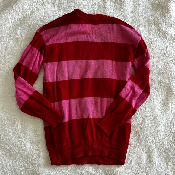 NWT Hello Kitty Graphic Sweater - Picture 5 of 7